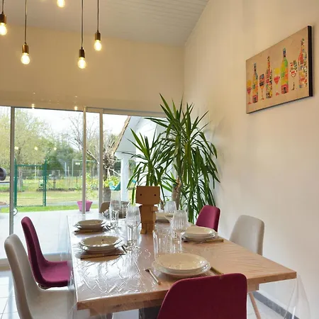 Maison Qualit'home 8p - Jardin - Angouleme 5min بيت للعطل *