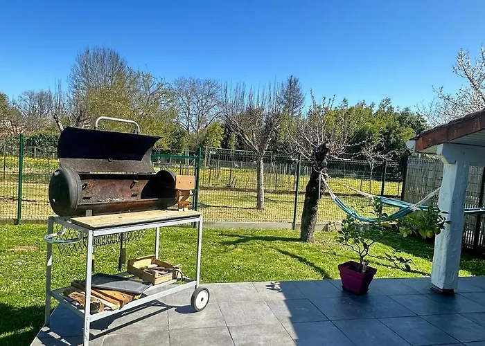 Maison Qualit'home 8p - Jardin - Angouleme 5min بيت للعطل l'Isle-d'Espagnac